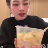 Potret The Chanisara saat Coba Seblak
