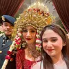Tissa Biani kondangan sendiri