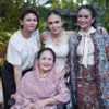 Ibu Krisdayanti Ulang Tahun