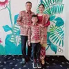 Uut Permatasari Kondangan Polisi Nyanyi