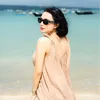 Potret Wika Salim di pantai