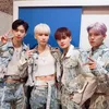 Woong AB6IX pamer abs