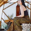 7 Selebritis yang Mencintai Tubuh Tidak Langsingnya