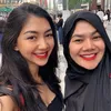 Sarita Abdul Mukti dengan Putrinya Blasteran Jerman