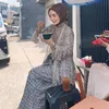 Imel Putri Cahyati Makan di Pinggir Jalan