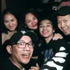Bastian Steel dan Pacar