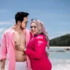 Foto Mesra Elly Sugigi dan Suami