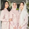 Yora Febrina, Ibu Nikita Willy