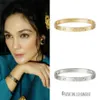 luna maya, fashion luna maya, fashion artis, harga fashion artis