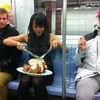 foto aneh, foto lucu, foto bikin ngakak, foto subway