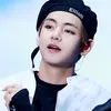 Idol Cowok Topi Baret - V BTS - D.O. EXO - Hyunjin Stray Kids