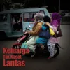 film keluarga tak kasat mata, meme unik, meme lucu, meme keluarga tak kasat mata