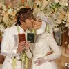 Sungkeman Rizky Billar dan Lesti usai akad