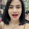 Vanessa Angel Kenakan kalung Nagita Slavina.