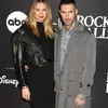 Behati Prinsloo dan Adam Levine