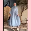 Irish Bella dan kedua anaknya