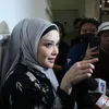 Terry Putri Jadi Jadi Pengantar Makanan