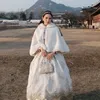 Alyssa Daguise Pakai Hanbok
