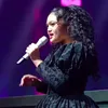 Potret Amora Lemos anak Kris Dayanti perform