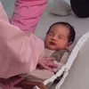 Momen new born photoshoot anak ketiga Kartika Putri
