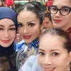Potret selfie Geng Kepompong