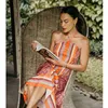  Artis Cantik yang Hobi Baca 