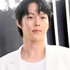 Artis Korea di Pop-Up Store Estee Lauder