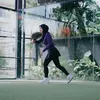 Potret Aurel Hermansyah main padel