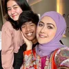 Meggy Wulandari bersama keluarga