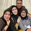 meggy wulandari dan suami baru