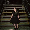 Bernadya, Outfit Serba Hitam