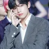 V BTS
