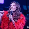Erika Carlina queen of party