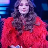 Erika Carlina queen of party