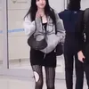 Potret Cantik Han So Hee saat di bandara