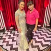 Happy Asmara pakai Kebaya