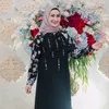Iis Dahlia Pakai Hijab