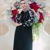 Iis Dahlia Pakai Hijab