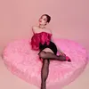 Cantiknya Laura Moane di Pemotretan Terbaru