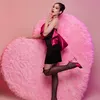 Cantiknya Laura Moane di Pemotretan Terbaru
