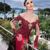 Cinta Laura, festival Cannes, kebaya, penampilan
