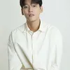 potret Daehoon pakai kemeja