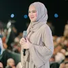 Davina Karamoy Berhijab