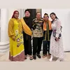 Dewi Perssik Anak Angkat