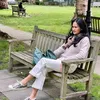 Donna Harun Cantik Awet Muda Outfit Kekinian