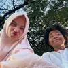 Enzy Storia bersama adik 