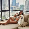 Erika Carlina Tampil Hot