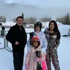 Liburan Keluarga Farah Quinn