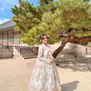 Fuji kenakan Hanbok dan liburan di Korea Selatan