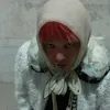 Inspirasi Tren Syal Viral G-Dragon